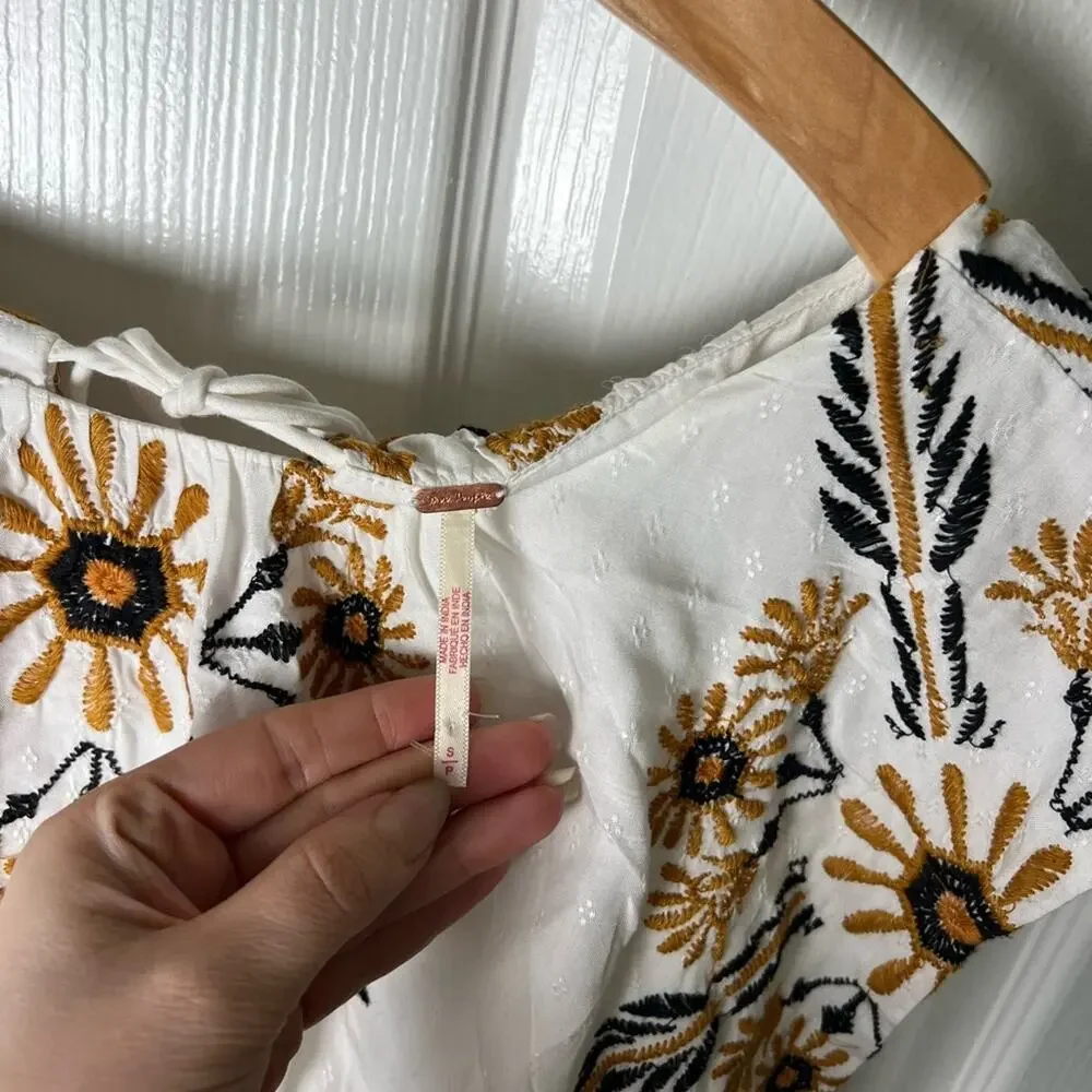 Free People Floral Embroidered Smocked Tie Back Catalina Romper Ivory Combo S - Picture 5 of 14